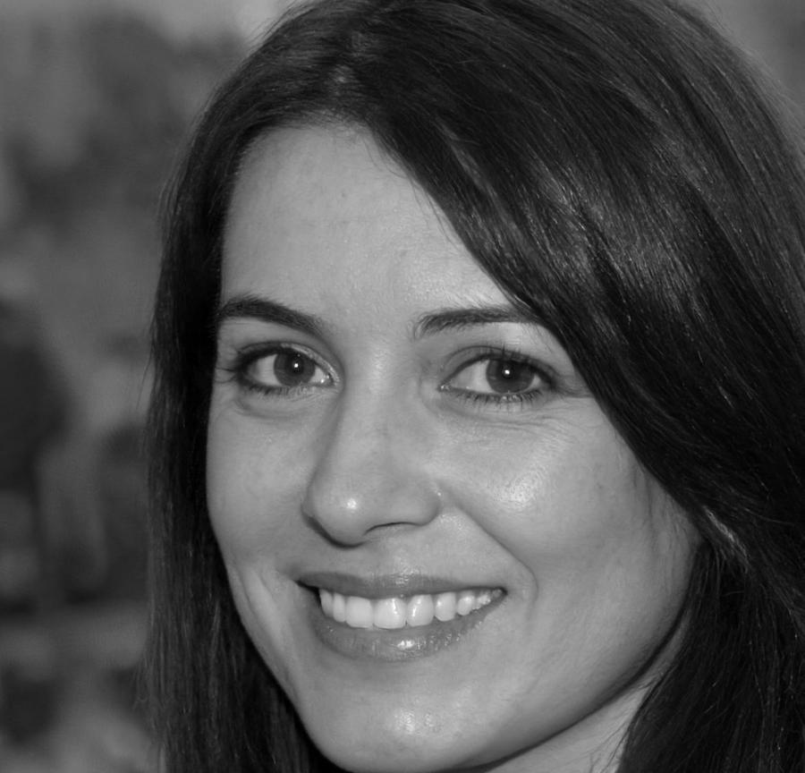 Portrait de Célestine Moreau, Directrice de l'Intelligence Artificielle chez valyrianthoro